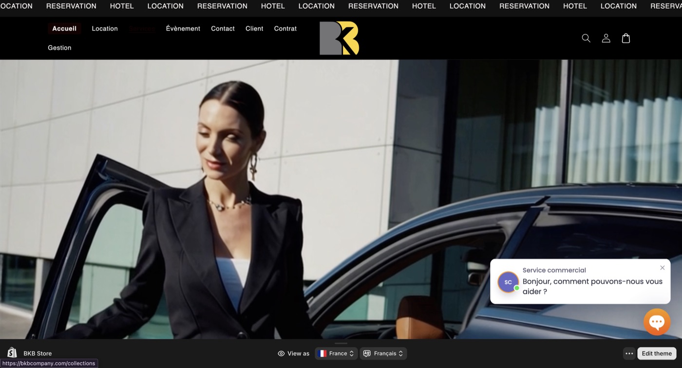 Vue complète de l’expérience de réservation pour un service de véhicules de prestige avec chauffeur